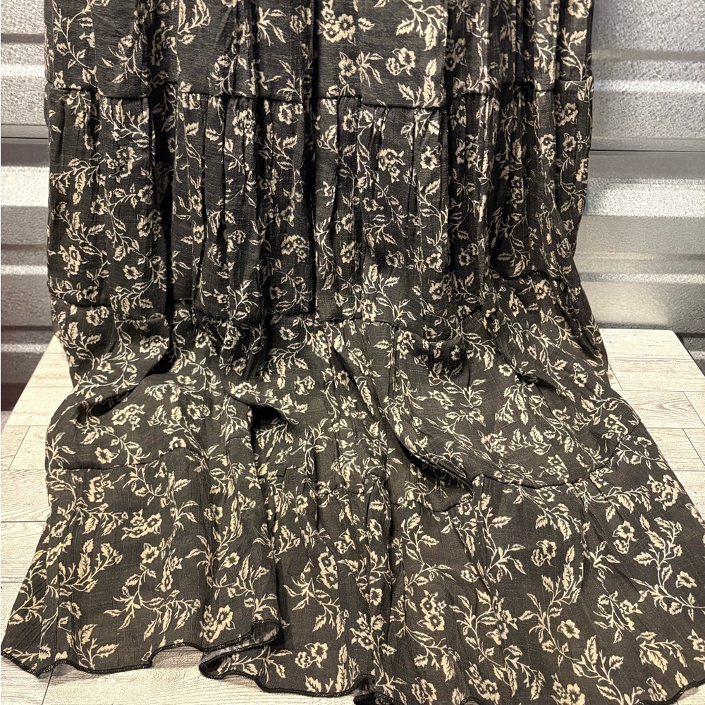 Lole Black and Cream Floral Maxi Dress - Picture 4 of 5
